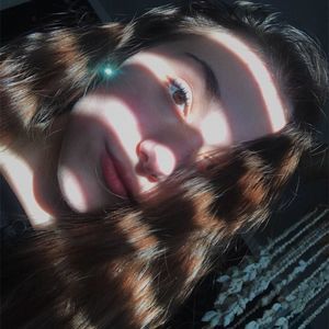 Meet your Posher, Alexandra